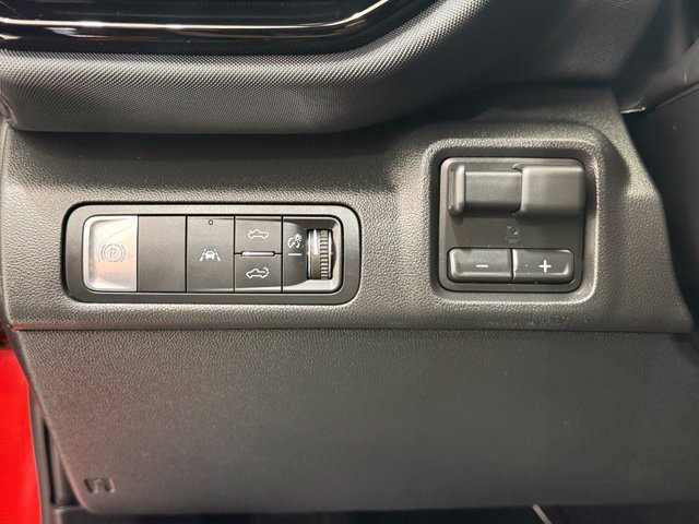 Used 2026 Chevrolet Silverado EV Trail Boss AWD/4WD image 33