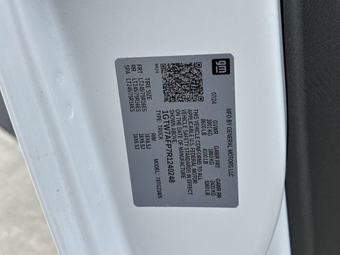 Certified 2024 GMC Savana 2500 w/ Driver Convenience Package image 35