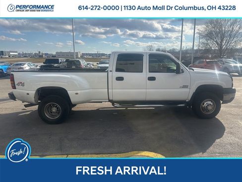 Used 2005 Chevrolet Silverado 3500 LT w/ Heavy-Duty Power Package image 3