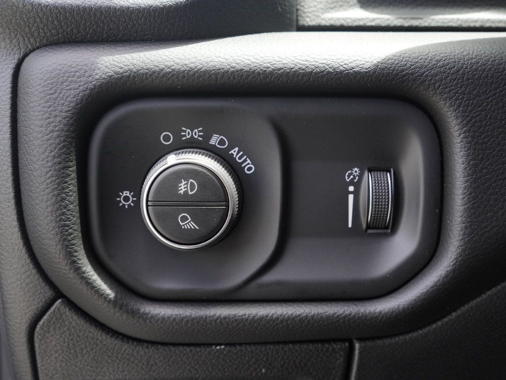 New 2026 RAM 1500 Big Horn AWD/4WD image 14