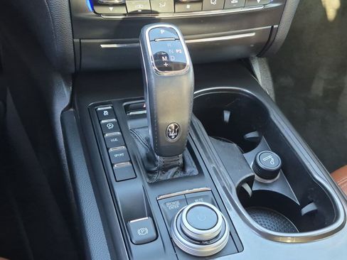 Used 2022 Maserati Ghibli GT RWD image 25