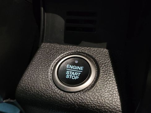 Used 2017 Ford F150 Raptor w/ Equipment Group 802A Luxury image 35