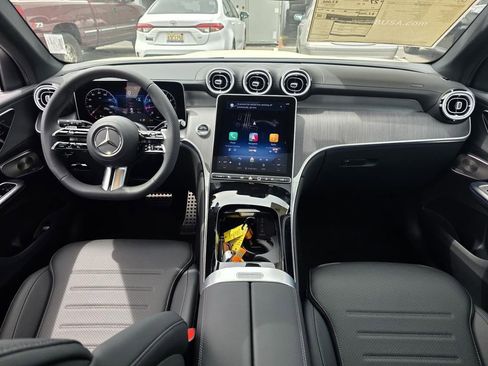 New 2026 Mercedes-Benz GLC 300 image 25