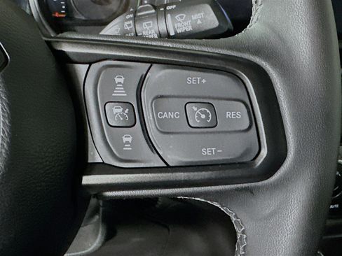 Used 2025 Jeep Wrangler Unlimited Rubicon 4xe w/ Convenience Group image 17