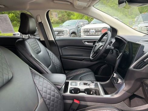 Used 2023 Ford Edge Titanium AWD/4WD image 35