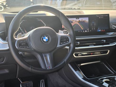 Used 2025 BMW X5 xDrive40i w/ M Sport Package AWD/4WD image 11