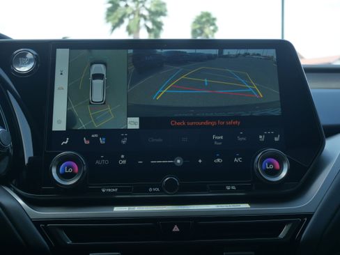 Used 2025 Lexus TX 350 AWD w/ Technology Package image 16