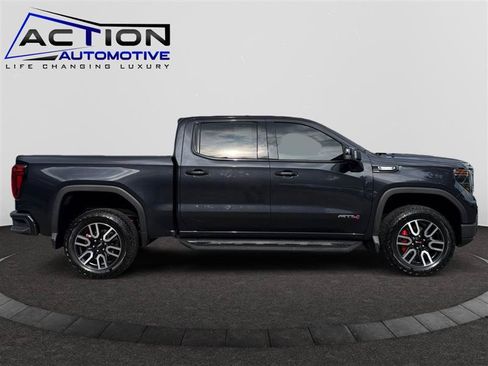 Used 2024 GMC Sierra 1500 AT4 w/ Technology Package AWD/4WD image 9