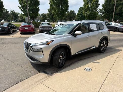 Used 2021 Nissan Rogue SL FWD image 4