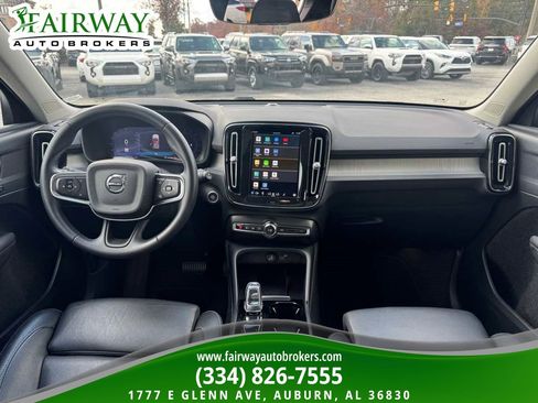 Used 2024 Volvo XC40 B5 Plus w/ Climate Package image 24