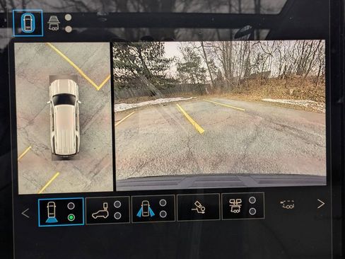 New 2026 GMC Yukon XL Denali w/ Denali Reserve Package image 22