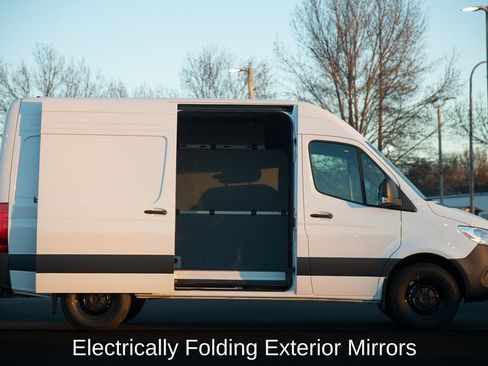 Used 2025 Mercedes-Benz Sprinter 2500 image 8