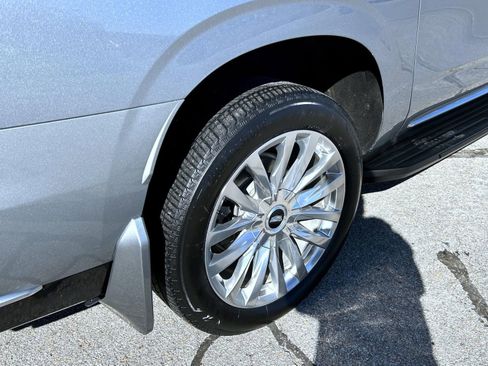 Certified 2024 Cadillac Escalade ESV Premium Luxury w/ Performance Package image 12