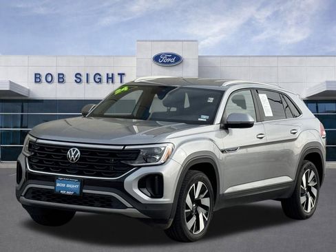 Used 2024 Volkswagen Atlas Cross Sport SE image 11