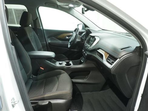 Used 2019 GMC Terrain SLE w/ Driver Convenience Package FWD image 12