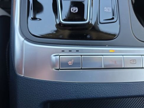 New 2026 Kia Carnival EX image 13