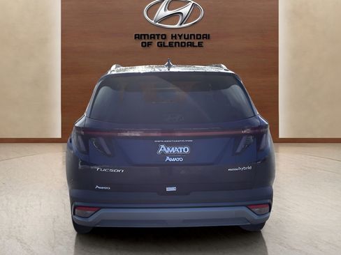 Certified 2025 Hyundai Tucson SEL AWD/4WD image 4