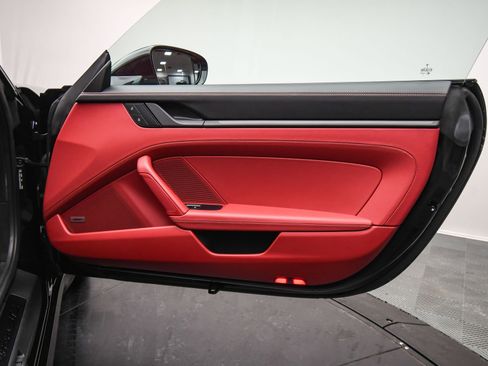 Used 2024 Porsche 911 Carrera S image 43