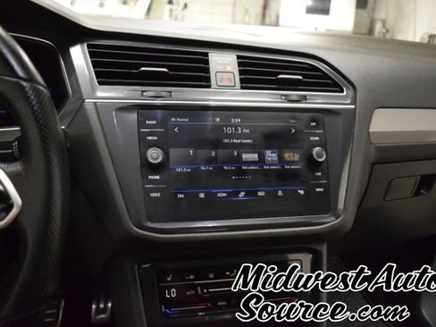 Used 2023 Volkswagen Tiguan SE R-Line AWD/4WD image 20