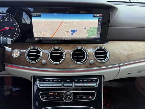 Used 2017 Mercedes-Benz E 300 4MATIC image 24