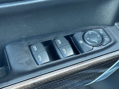 Used 2021 Chevrolet Silverado 1500 LTZ w/ Technology Package image 13