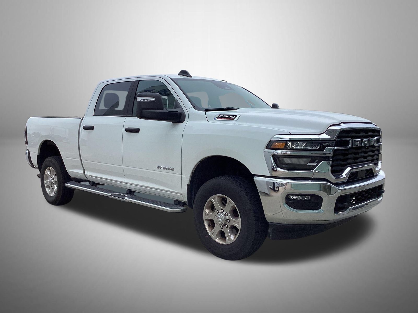 Used 2026 RAM 2500 Big Horn AWD/4WD image 2