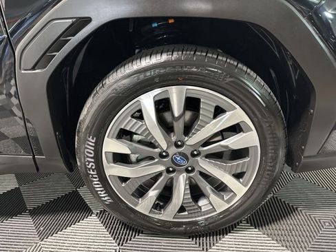 Used 2025 Subaru Forester Touring image 9