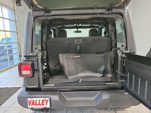 Used 2019 Jeep Wrangler Sport image 49