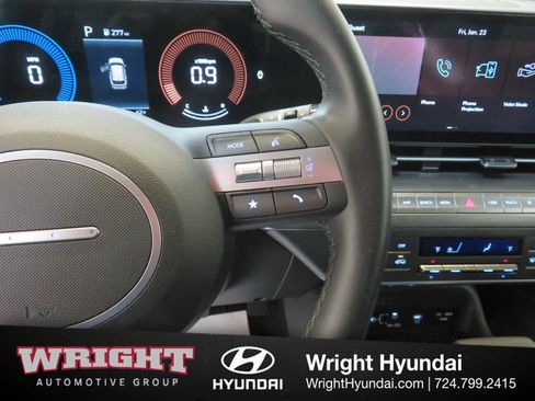 Certified 2025 Hyundai Kona SEL image 21