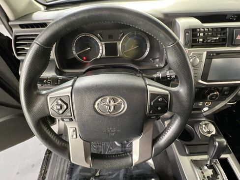 Used 2018 Toyota 4Runner SR5 image 11