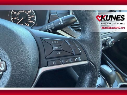 Used 2024 Nissan Altima 2.5 SV image 11