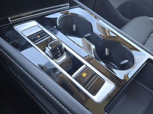 New 2026 Volkswagen Atlas SEL Premium R-Line image 17