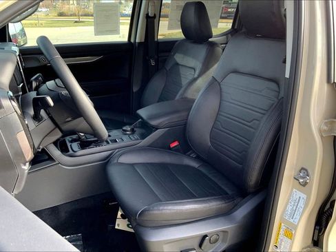New 2025 Ford Ranger Lariat w/ FX4 Off-Road Package AWD/4WD image 9
