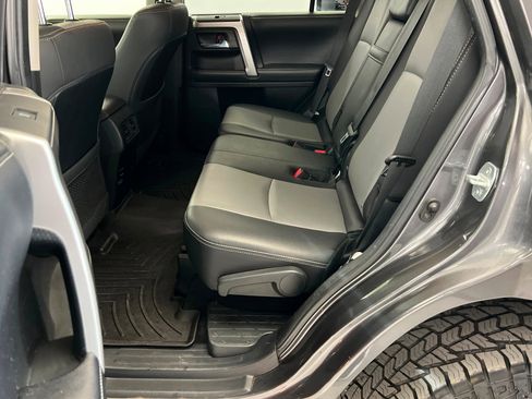 Used 2019 Toyota 4Runner SR5 Premium image 22