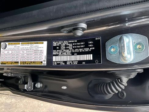 Used 2022 Toyota 4Runner SR5 image 30