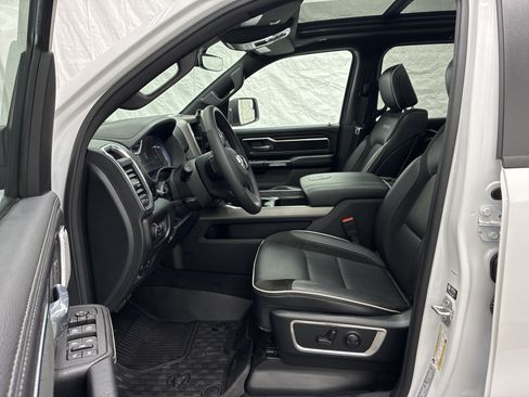 Certified 2025 RAM 1500 Laramie AWD/4WD image 15