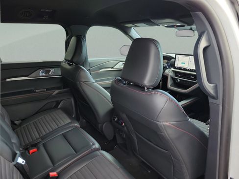 New 2026 Ford Explorer ST-Line image 26