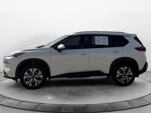 Used 2023 Nissan Rogue SV w/ SV Premium B Package image 6