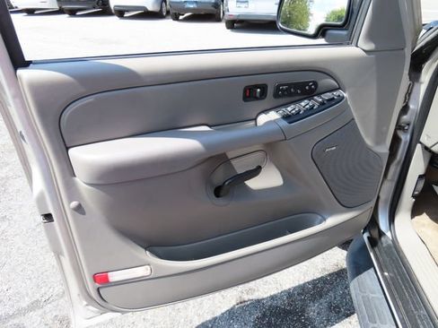 Used 2006 Chevrolet Tahoe LT w/ LT Preferred Equipment Group AWD/4WD image 15
