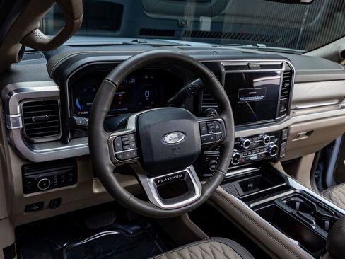 Used 2026 Ford F450 Platinum w/ Platinum Plus Package image 17
