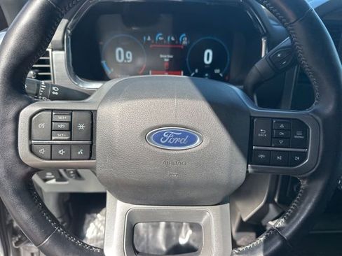 Used 2022 Ford F150 Lariat image 18