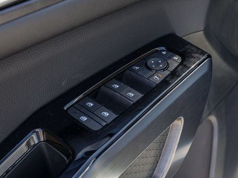 New 2026 Nissan Pathfinder SL FWD image 14