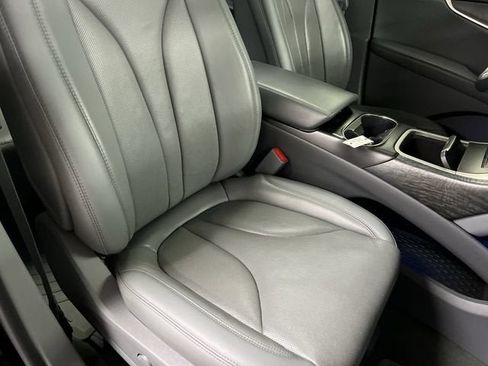 Used 2020 Lincoln Nautilus Reserve AWD/4WD image 29