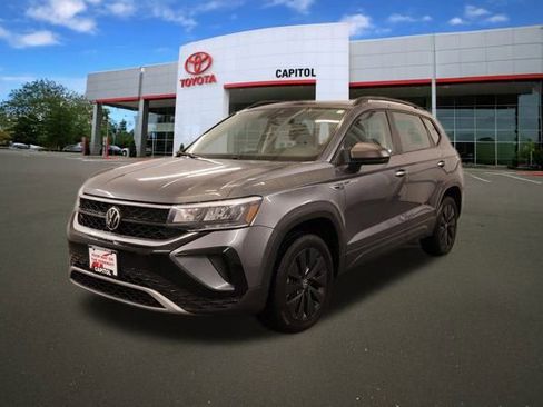 Used 2022 Volkswagen Taos S image 5