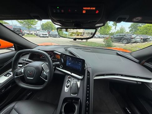 Used 2024 Chevrolet Corvette Stingray Coupe w/ 1LT RWD image 21