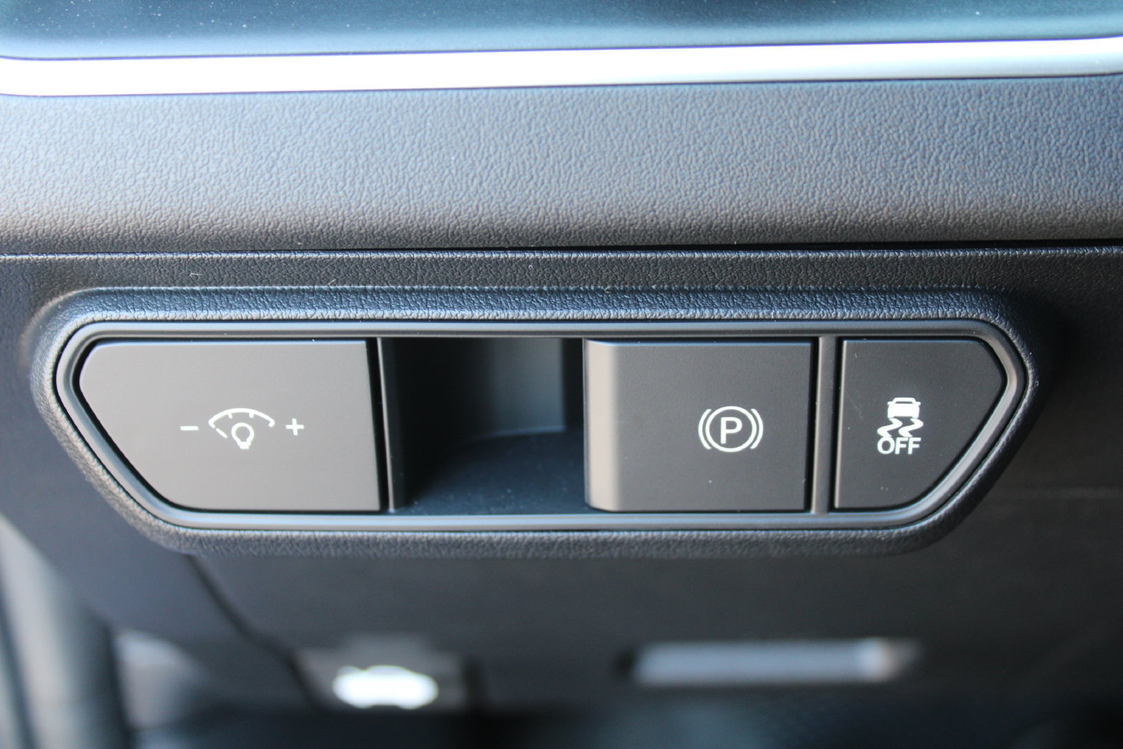 New 2026 Kia K4 FWD image 23