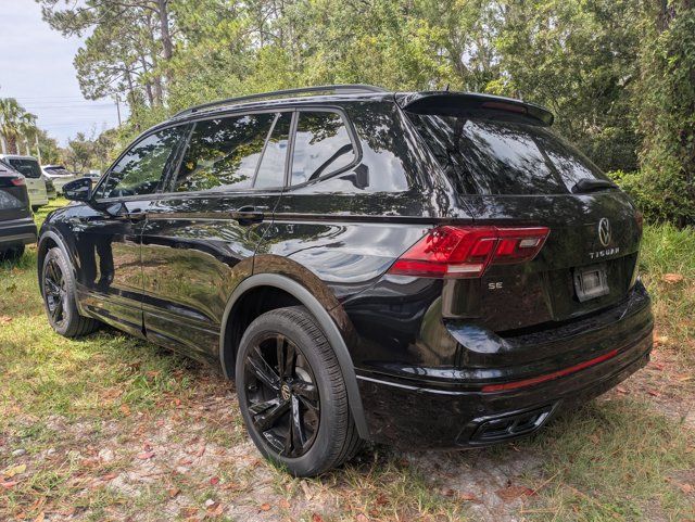 Used 2024 Volkswagen Tiguan SE R-Line FWD image 6