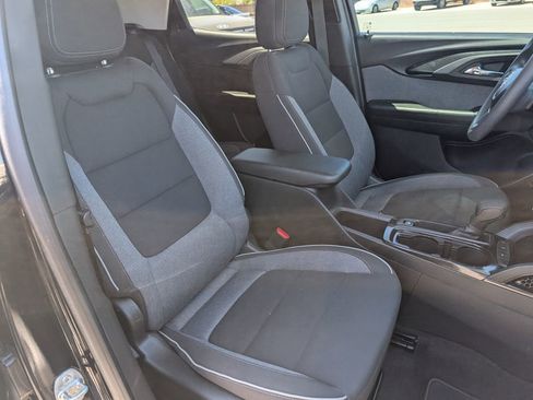 Certified 2022 Chevrolet TrailBlazer LT w/ Convenience Package image 12