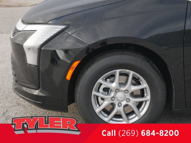 New 2027 Chrysler Pacifica Select FWD image 46