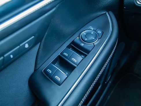 Used 2024 Buick Envision Sport Touring AWD/4WD image 12